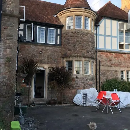 Holly Grove - Homestay Bristol